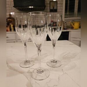 Flame D'Amore by MIKASA -  Crystal Wine Glass 8 1/4" Like New Set Of 3